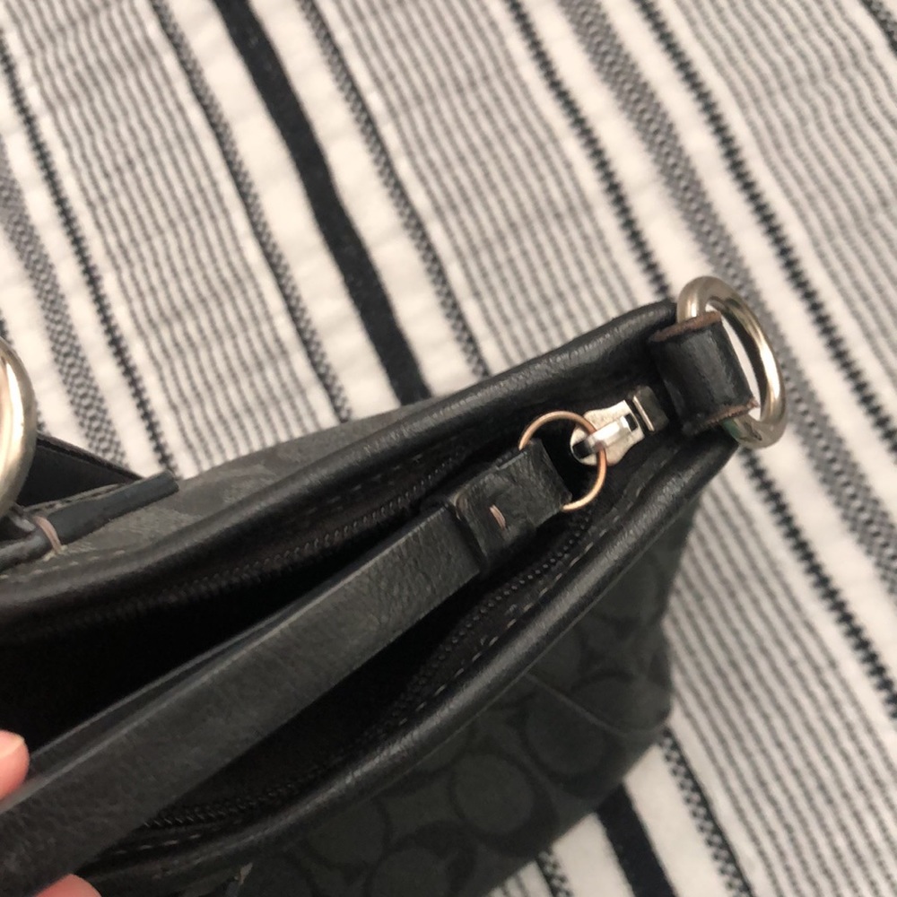 Coach purse - Picture 14 of 16